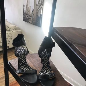 💸💰Sam Edelman Vander Ankle Cuff Sandal Heel